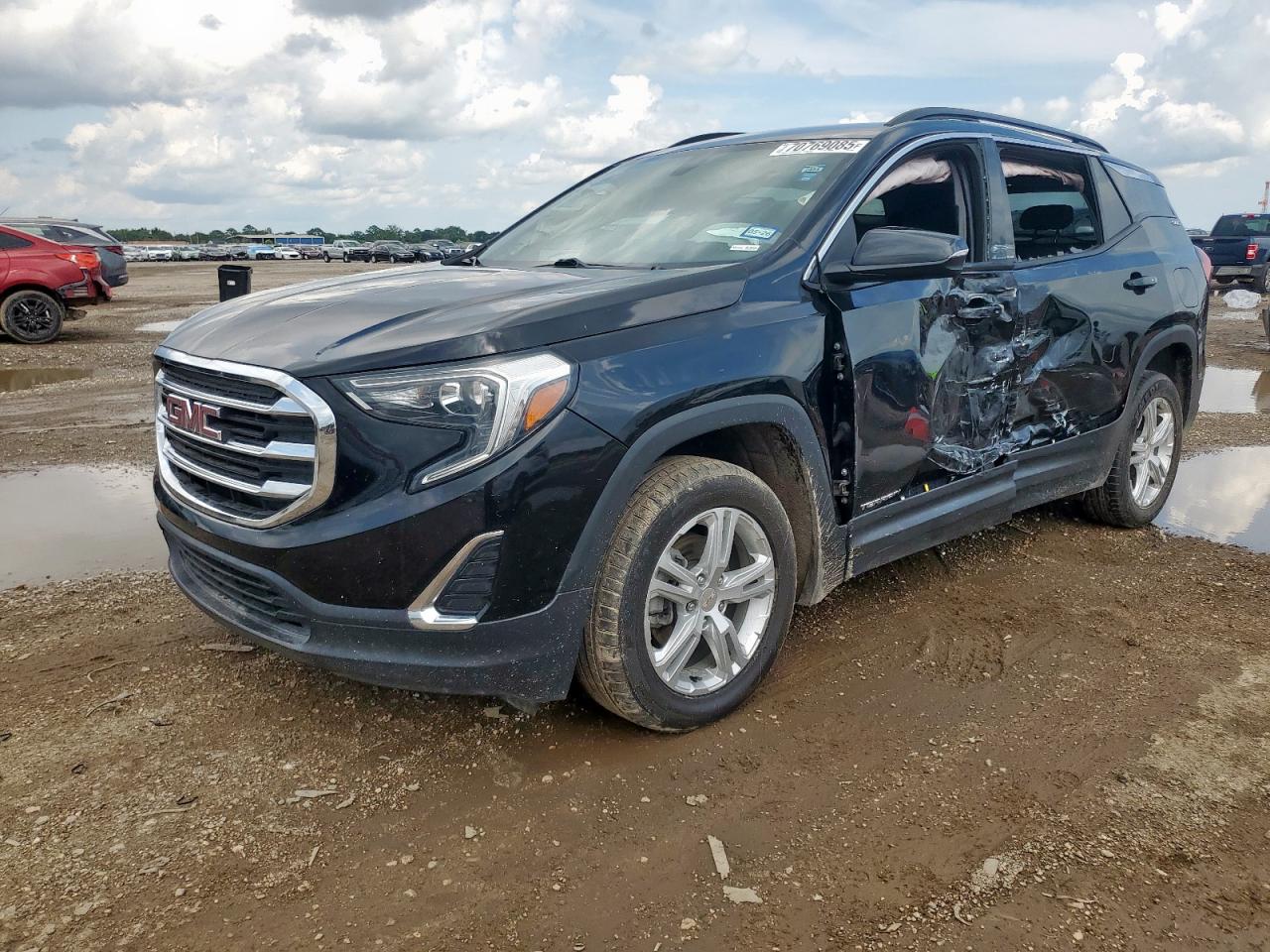 Salvage GMC Terrain Image