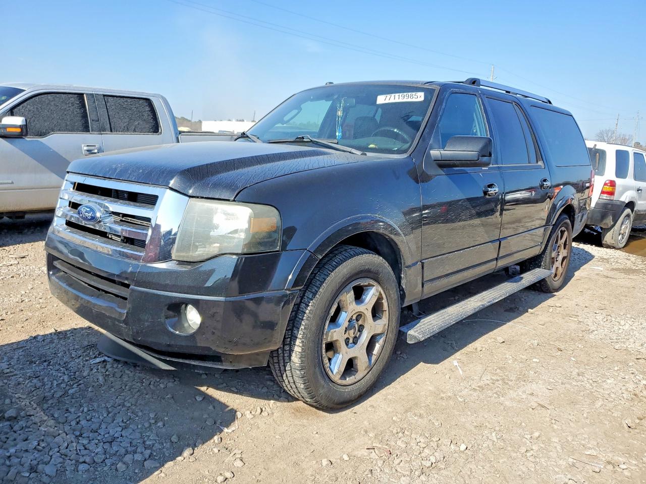 Salvage Ford Expedition Image
