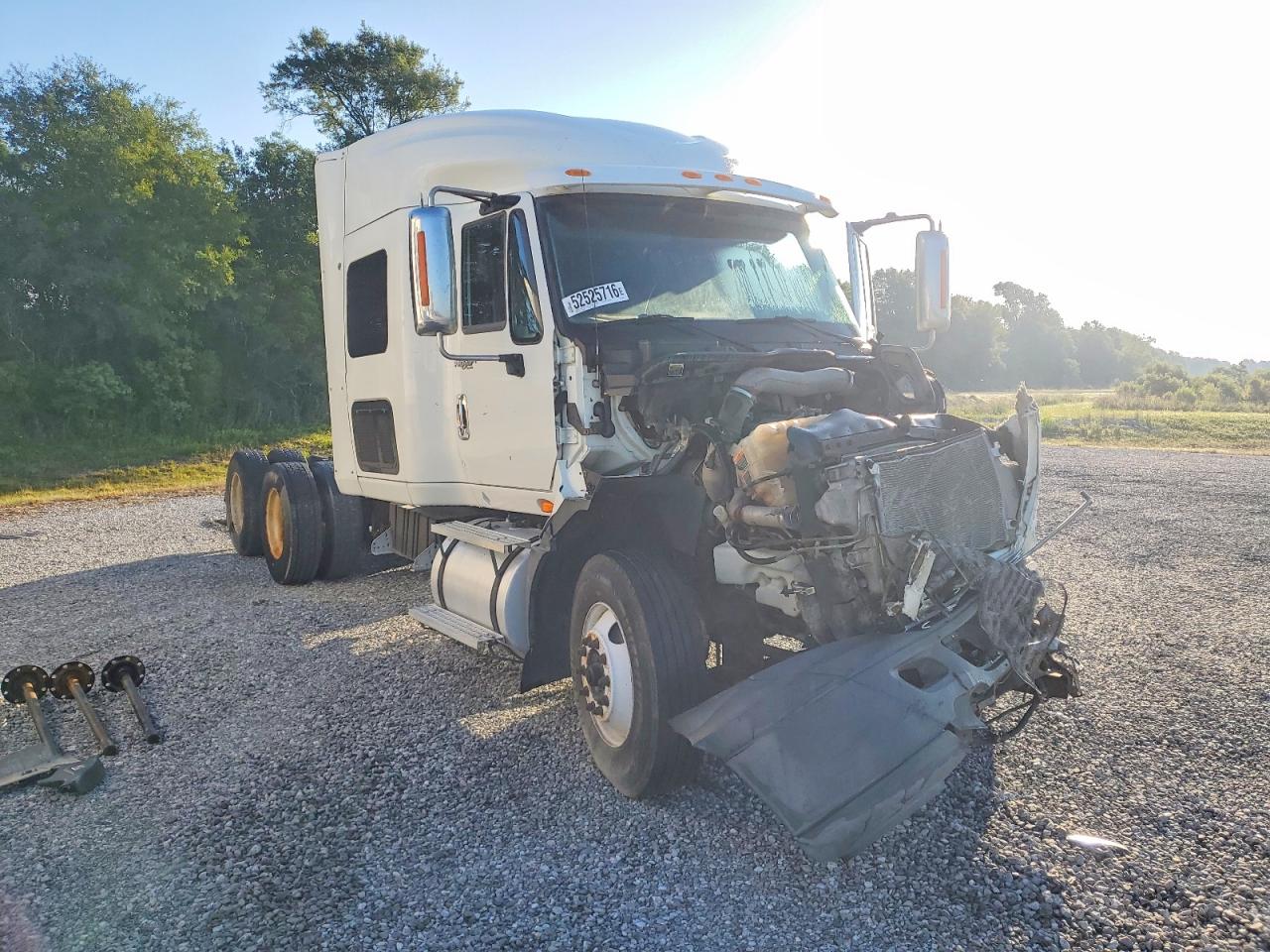 Salvage International Prostar Image