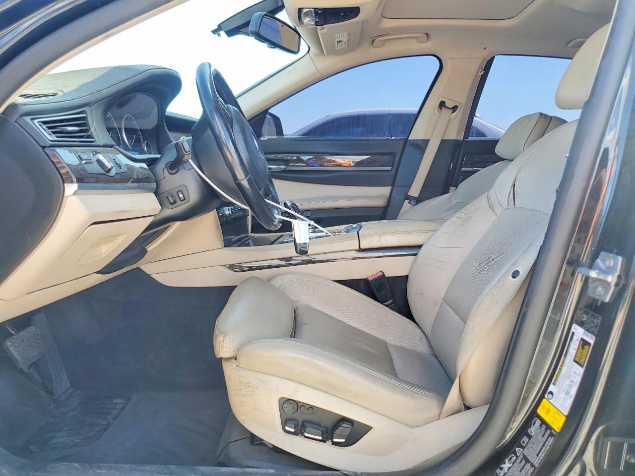 BMW 7 Series Xi