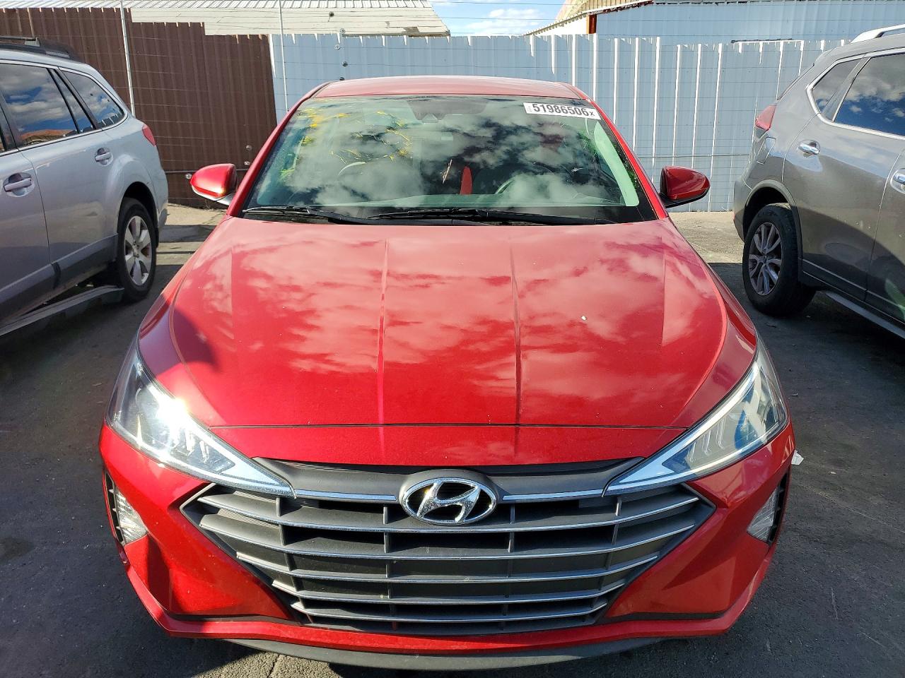 Hyundai ELANTRA Sel