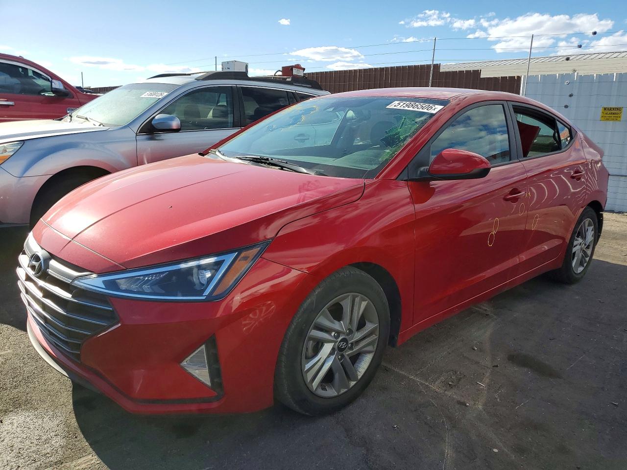 Salvage Hyundai ELANTRA Image