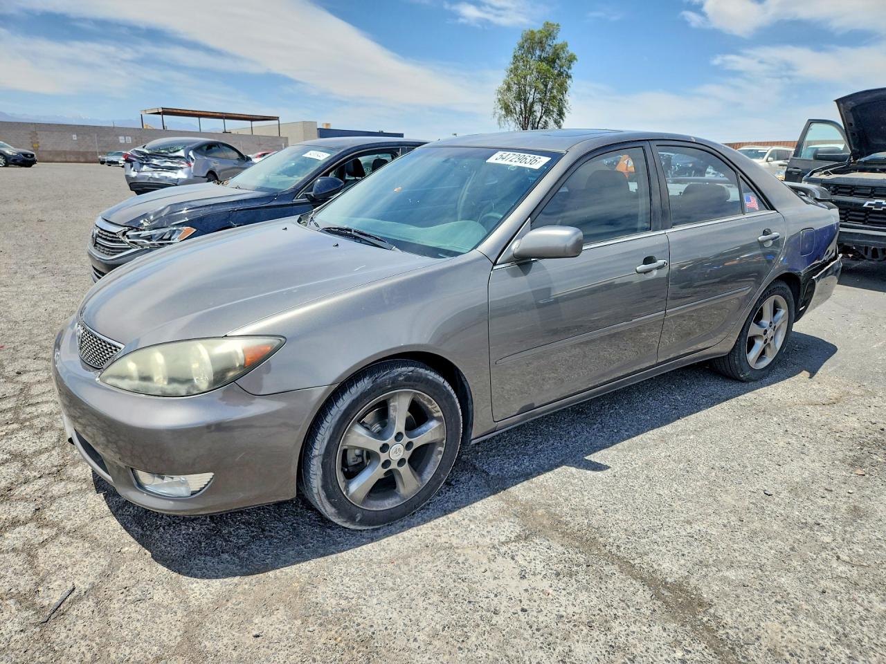 Salvage Toyota Camry Image