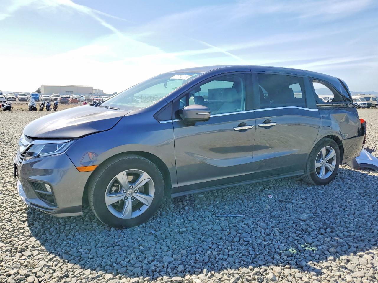 Salvage Honda Odyssey Image