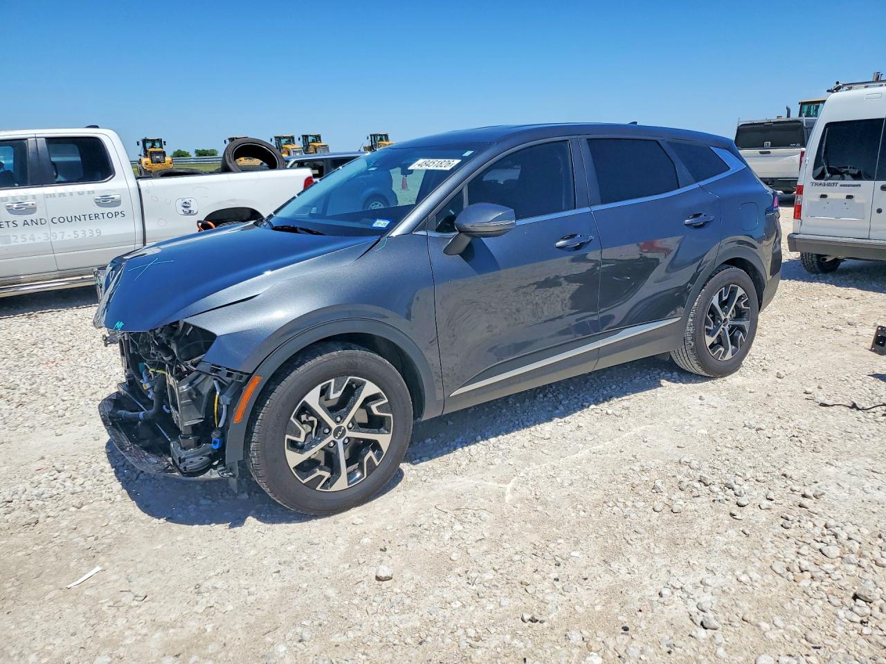Salvage Kia Sportage Image