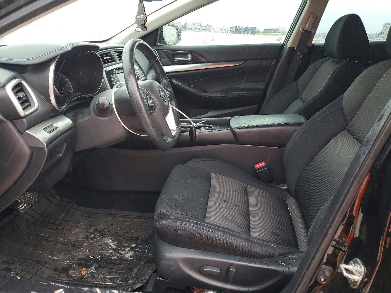 Nissan Maxima