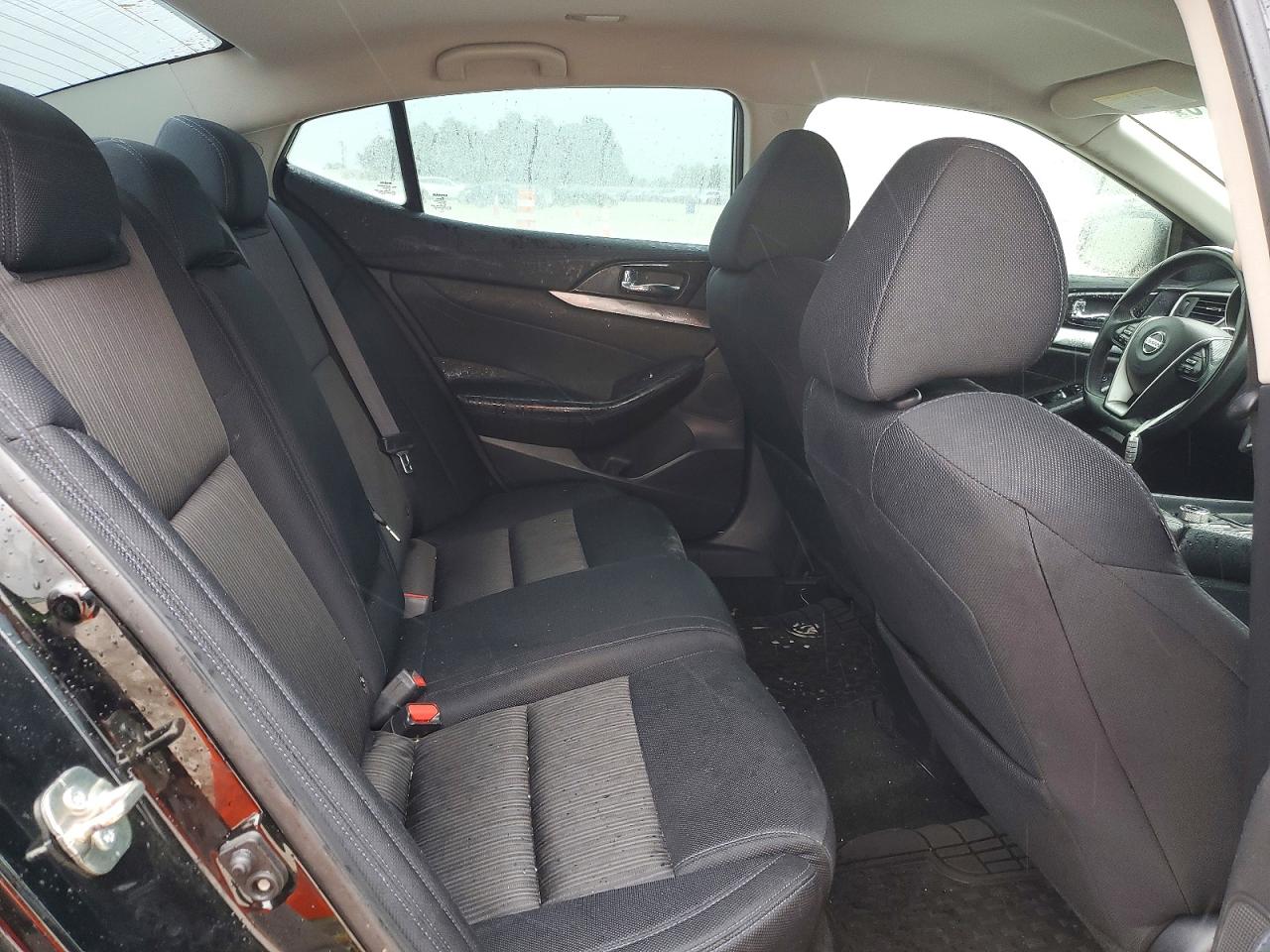 Nissan Maxima