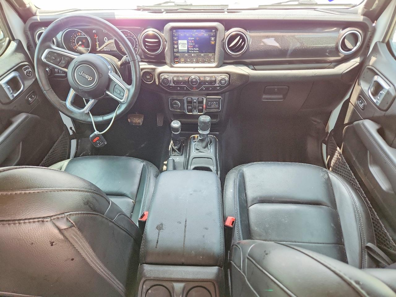 Jeep Wrangler Sahara