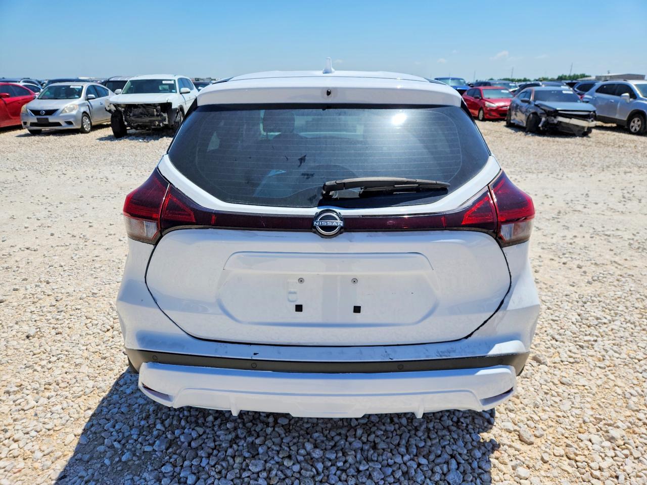 Nissan Kicks S