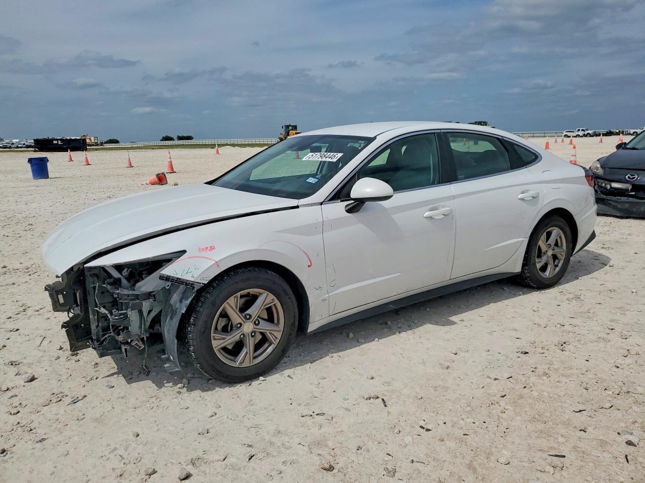 Salvage Hyundai SONATA Image