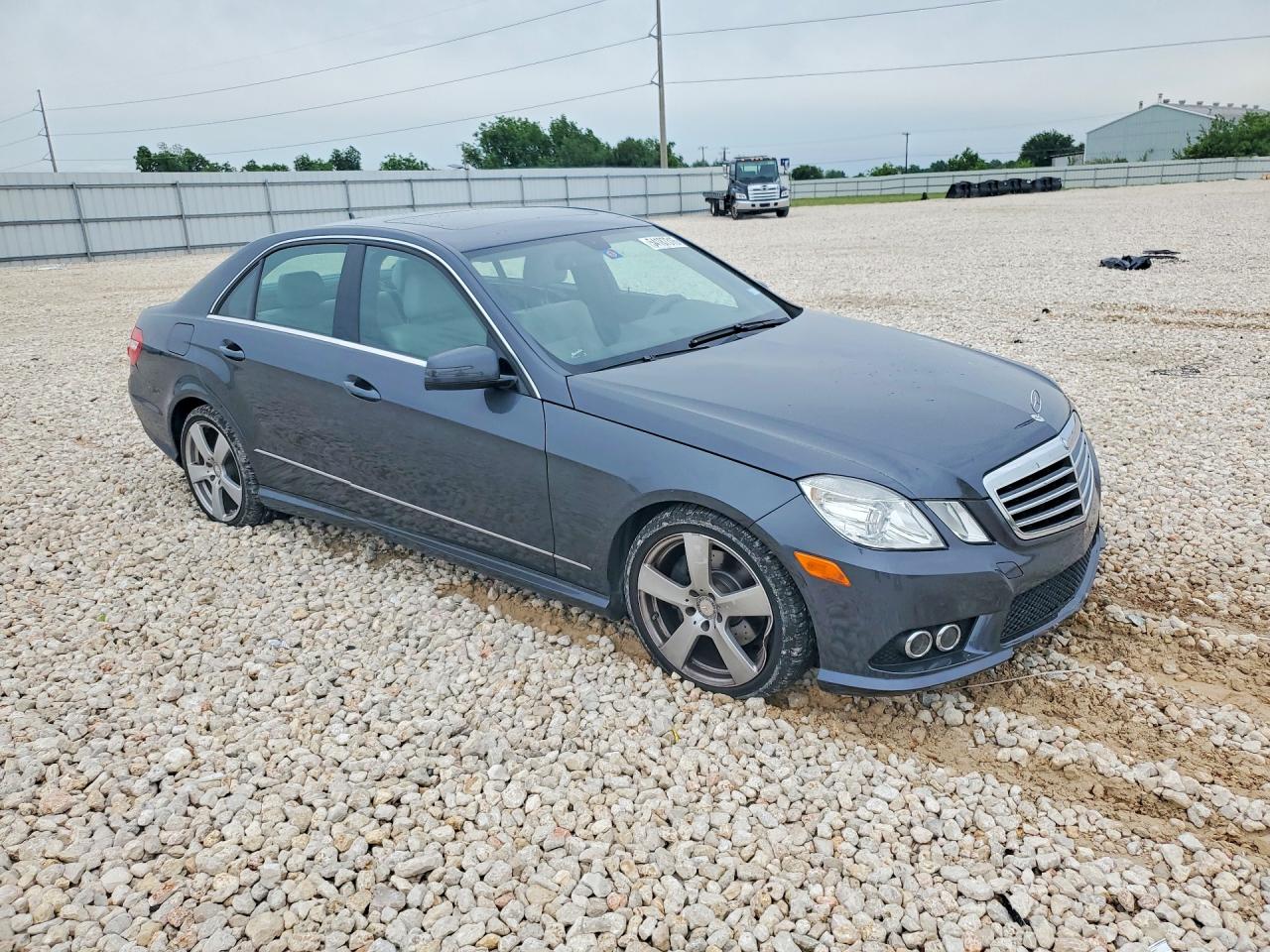 Mercedes-Benz E-Class 350