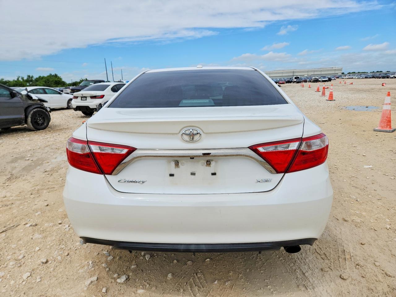 Toyota Camry Xse