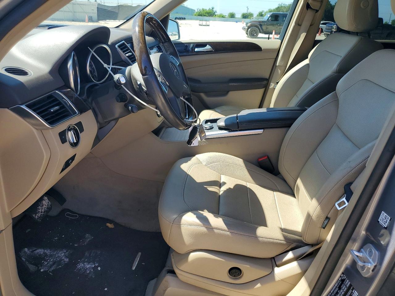 Mercedes-Benz M-Class 350