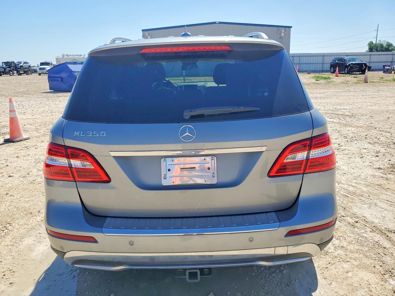 Mercedes-Benz M-Class 350