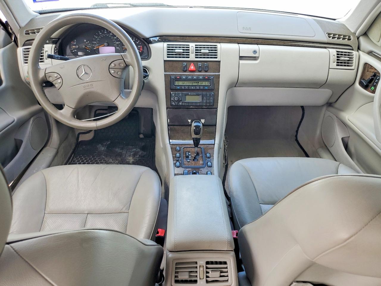 Mercedes-Benz E-Class 320