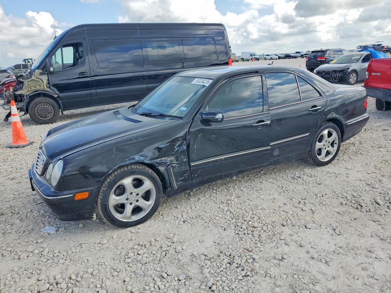 Salvage Mercedes-Benz E-Class Image