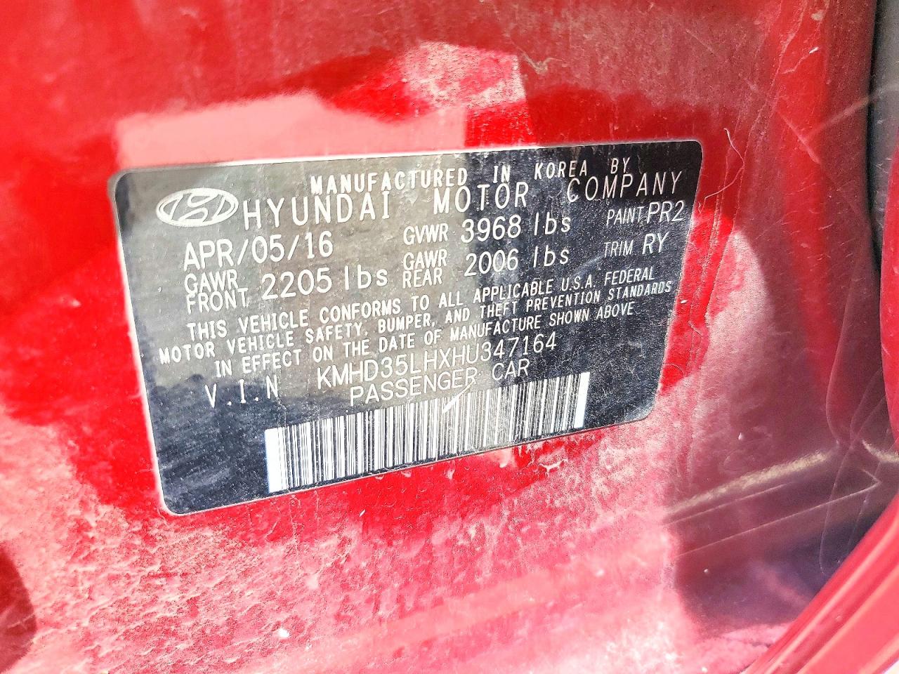 Hyundai ELANTRA Base