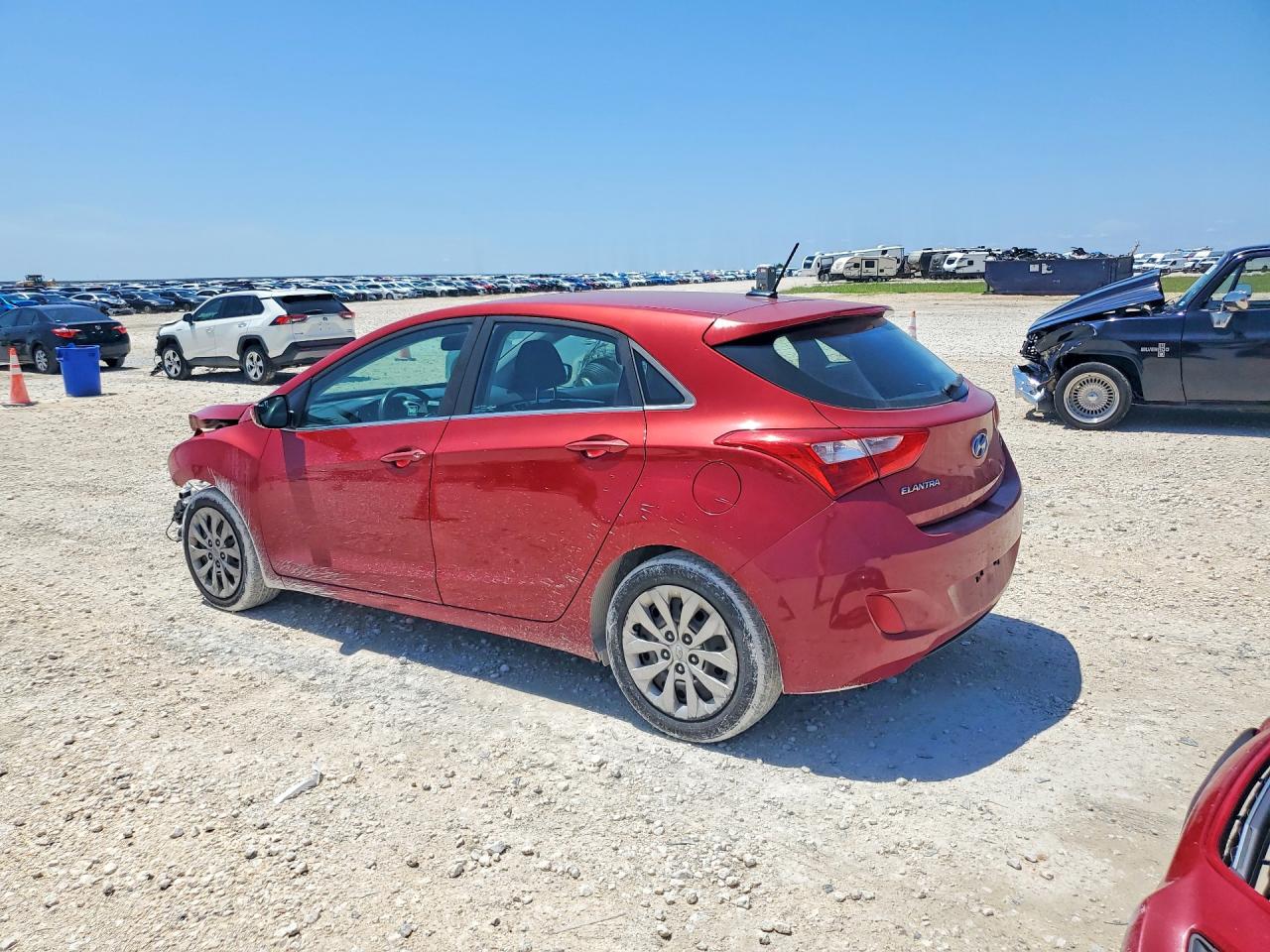 Hyundai ELANTRA Base