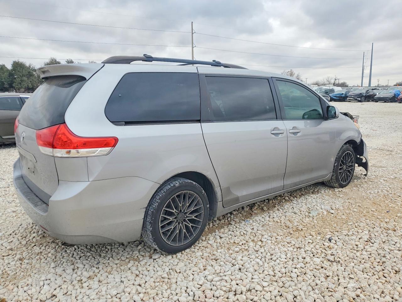 Toyota Sienna Xle