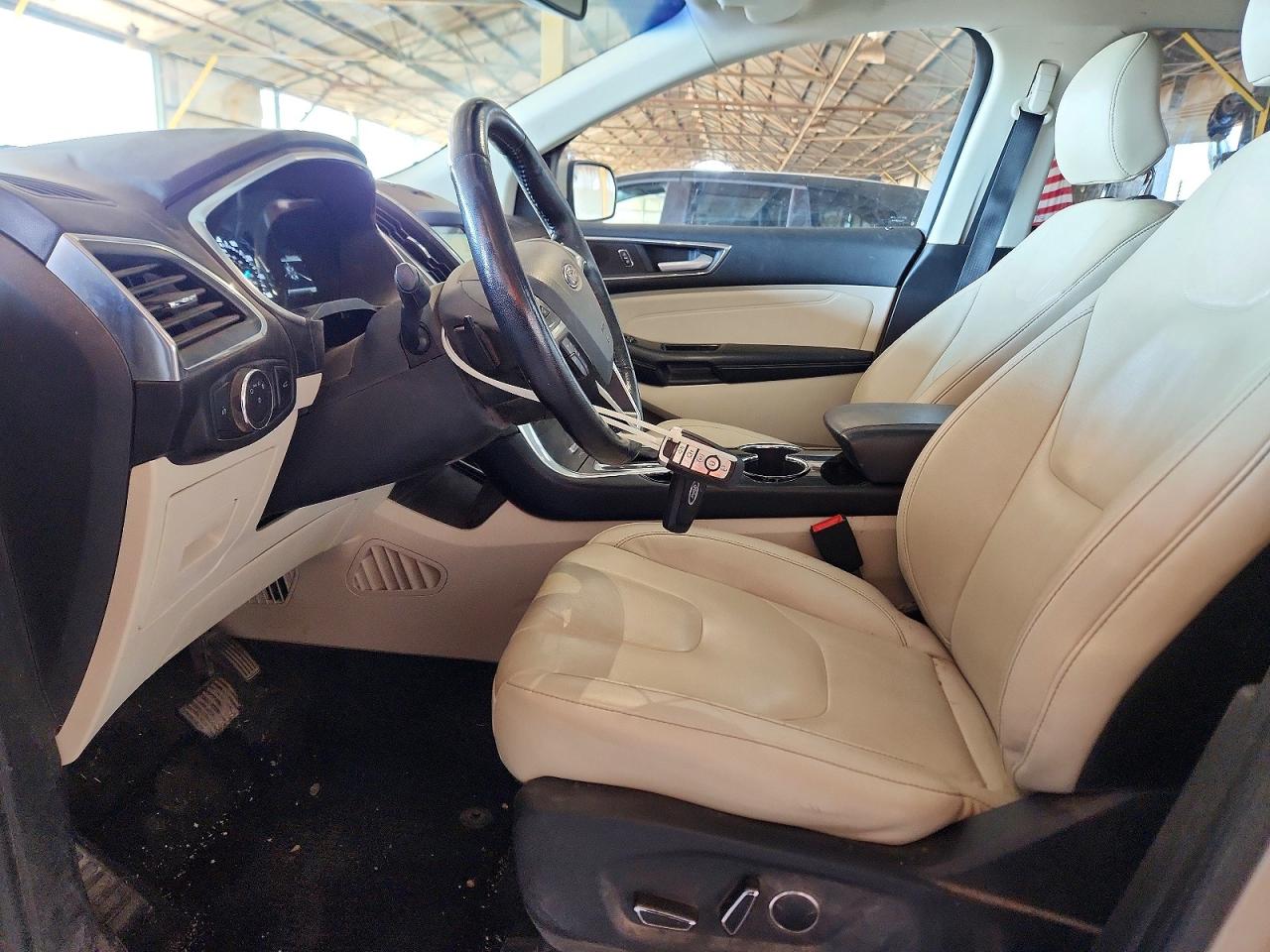 Ford Edge Titanium