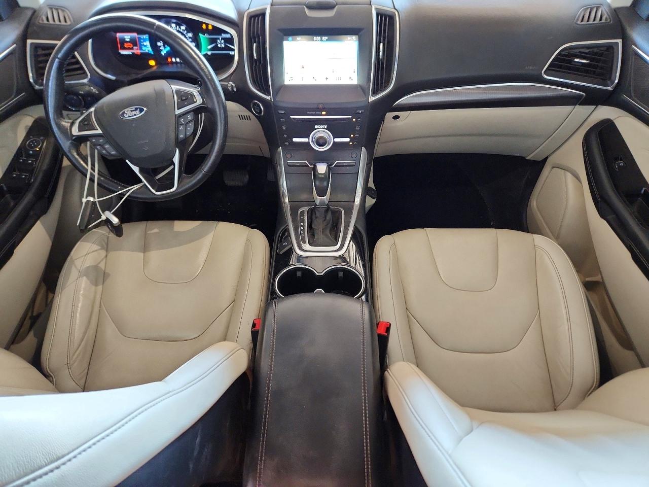 Ford Edge Titanium
