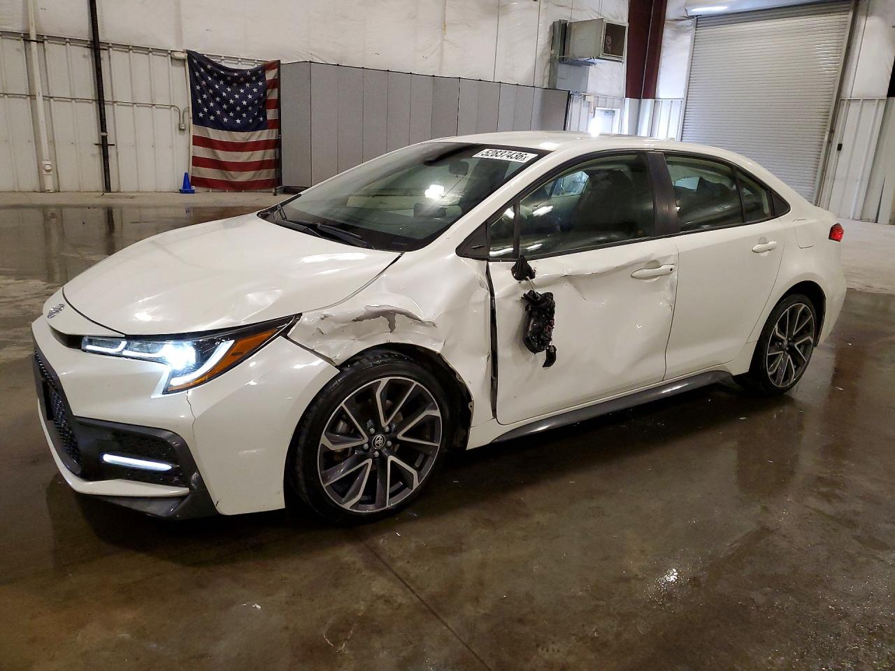 Salvage Toyota Corolla Image