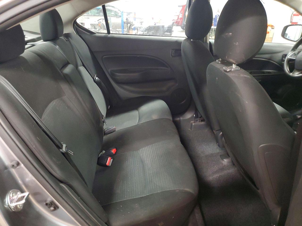 Mitsubishi Mirage G4 Es