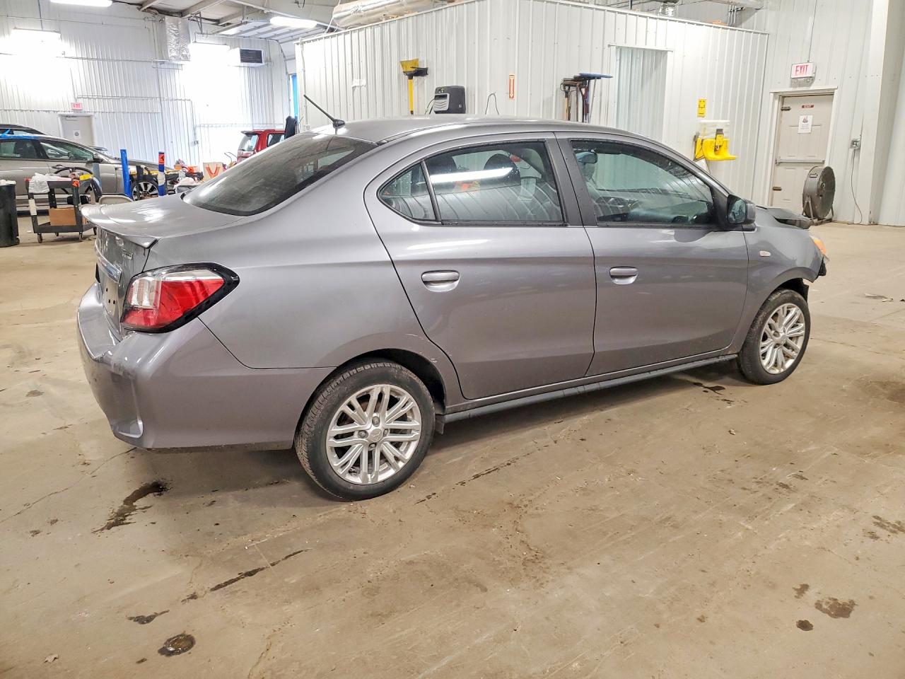 Mitsubishi Mirage G4 Es
