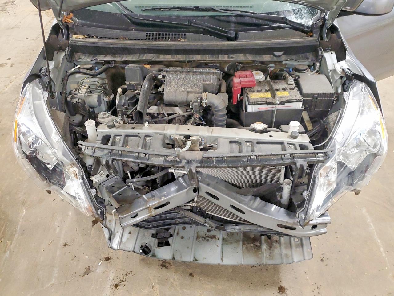 Mitsubishi Mirage G4 Es