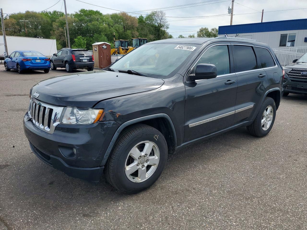Salvage Jeep Cherokee Image