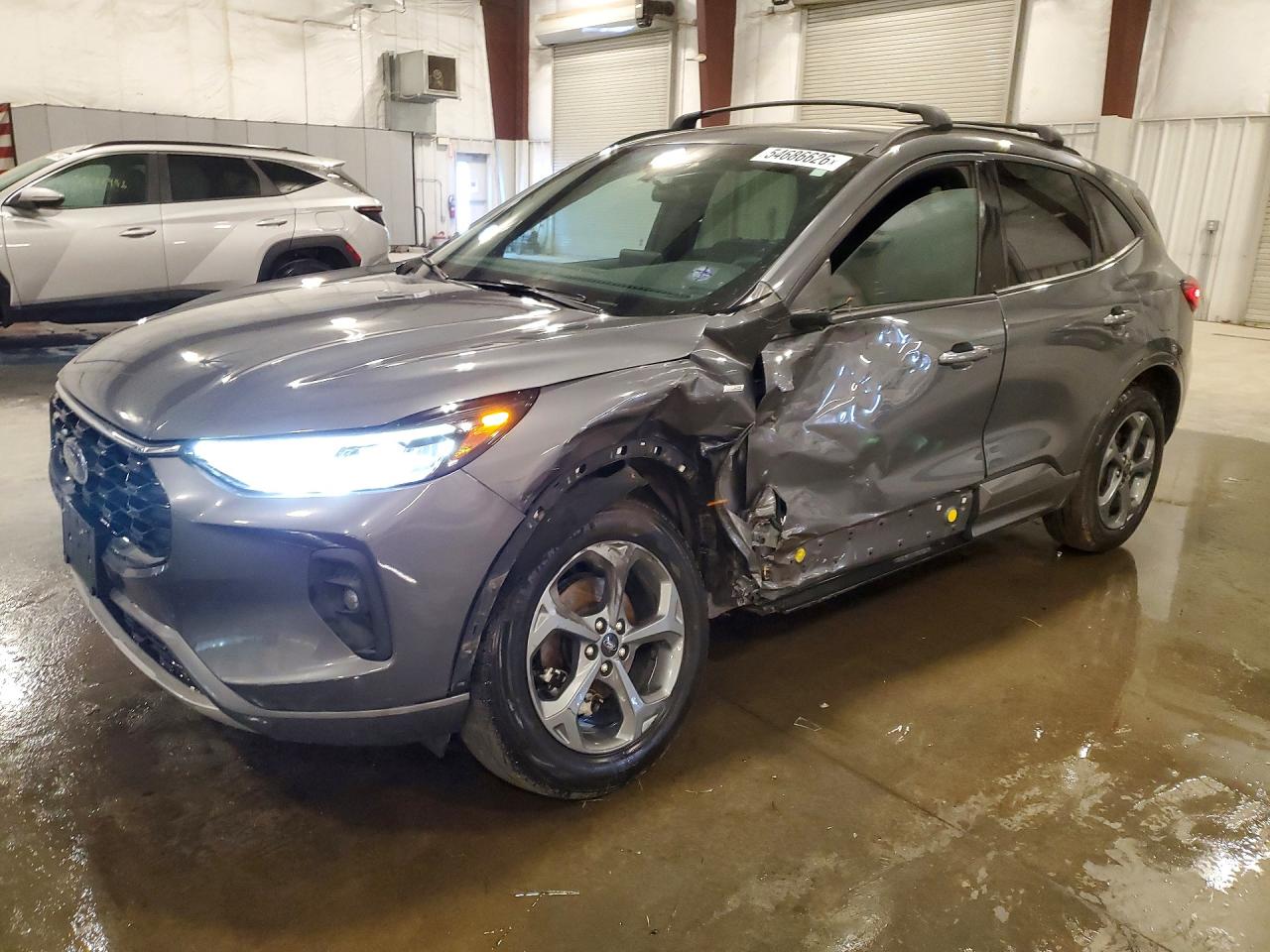 Salvage Ford Escape Image