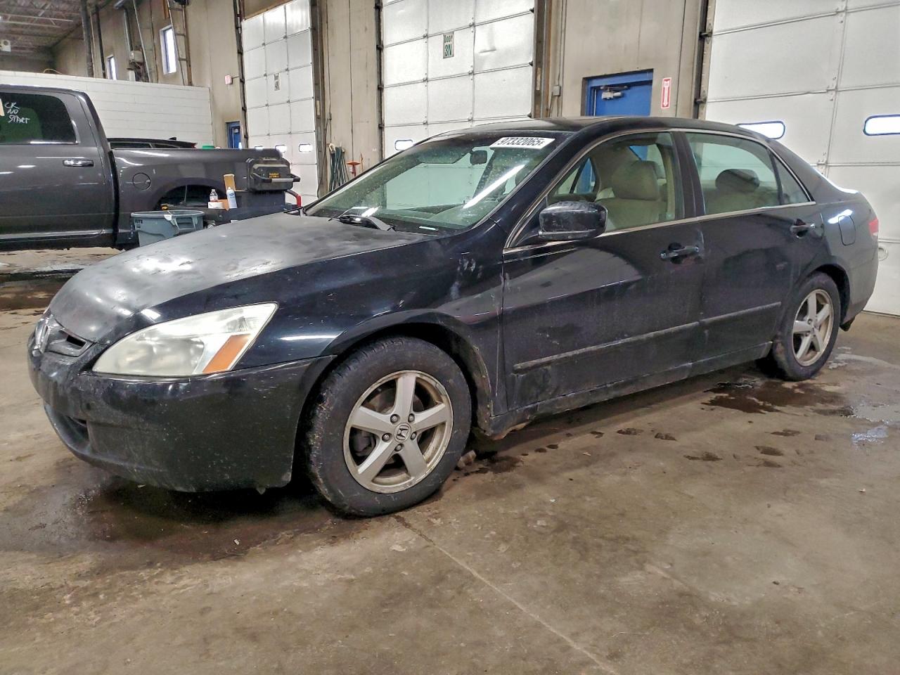 Salvage Honda Accord Image