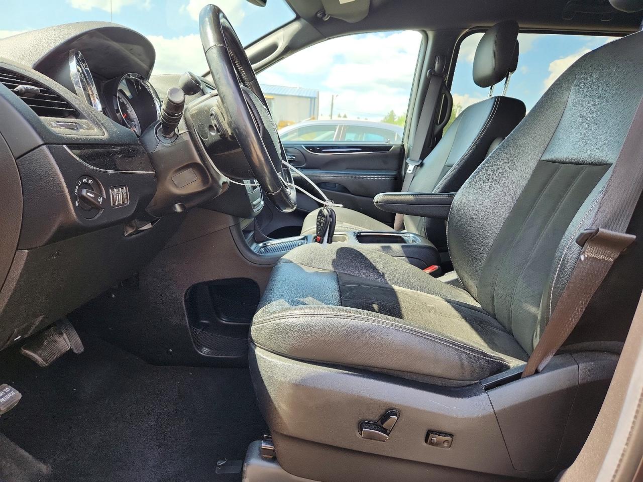 Dodge Caravan Sxt