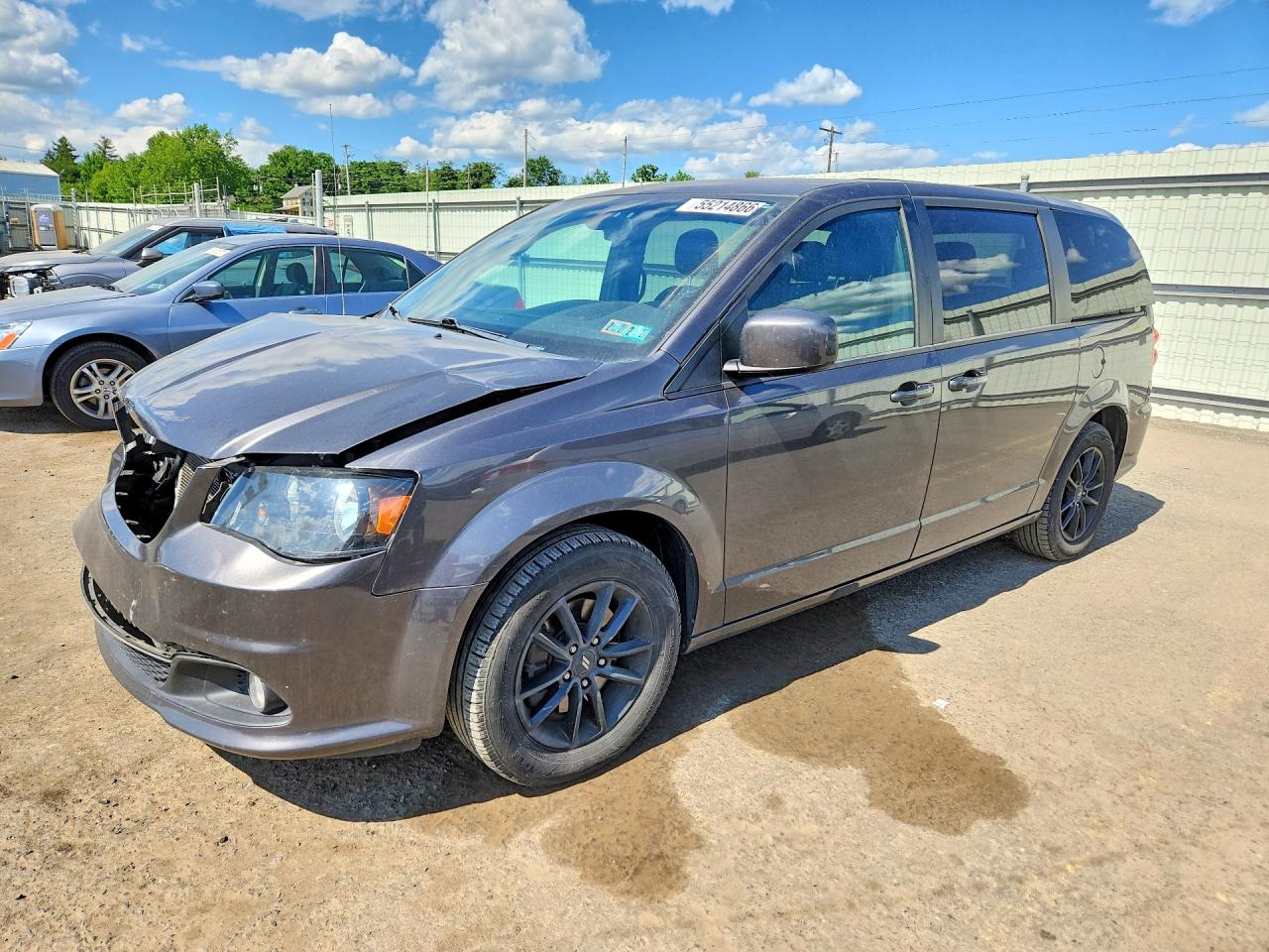 Salvage Dodge Caravan Image