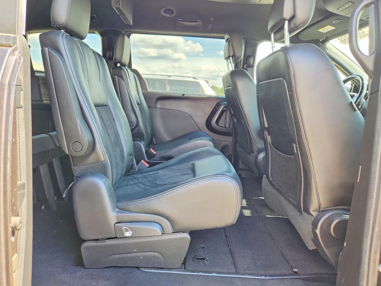 Dodge Caravan Sxt