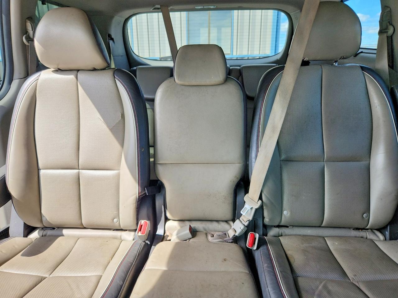 Kia Sedona Lx