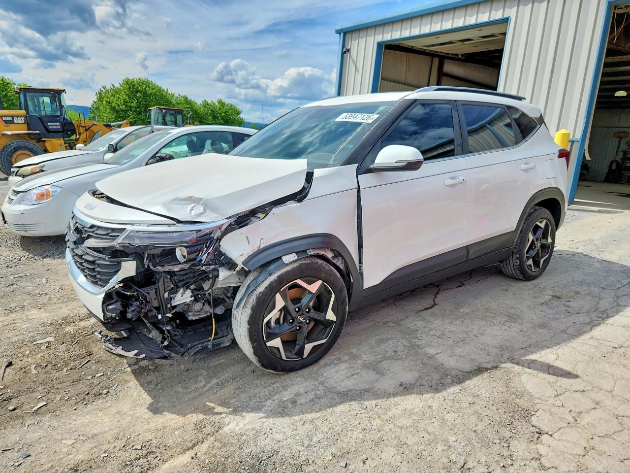 Salvage Kia Seltos Image