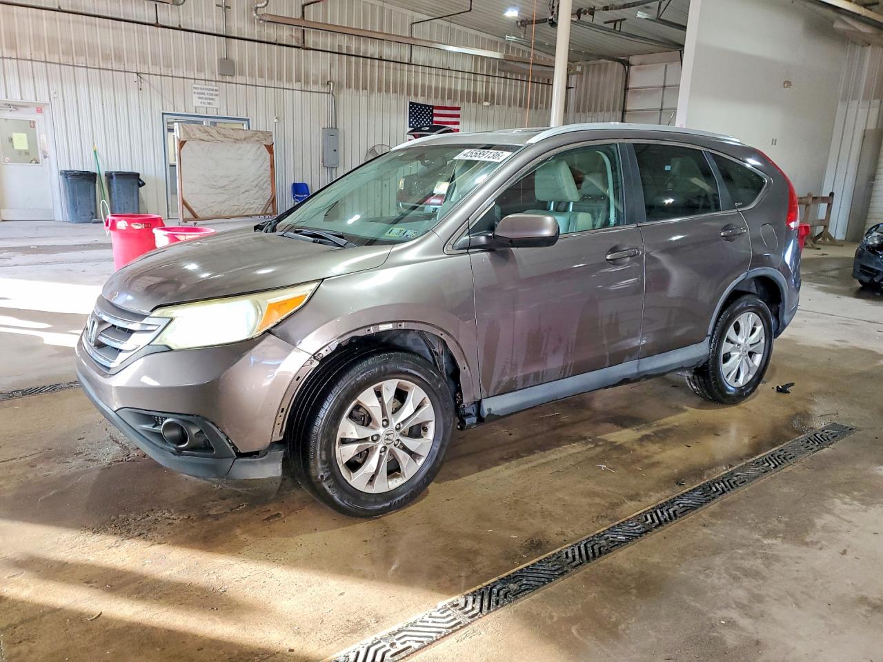 Salvage Honda Crv Image