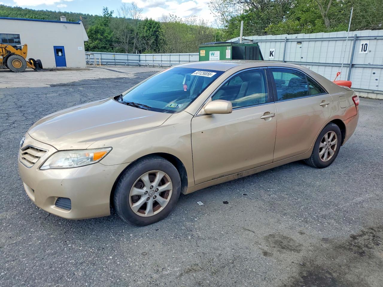 Salvage Toyota Camry Image