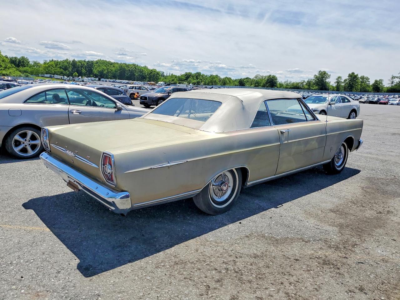 Ford Galaxie 50