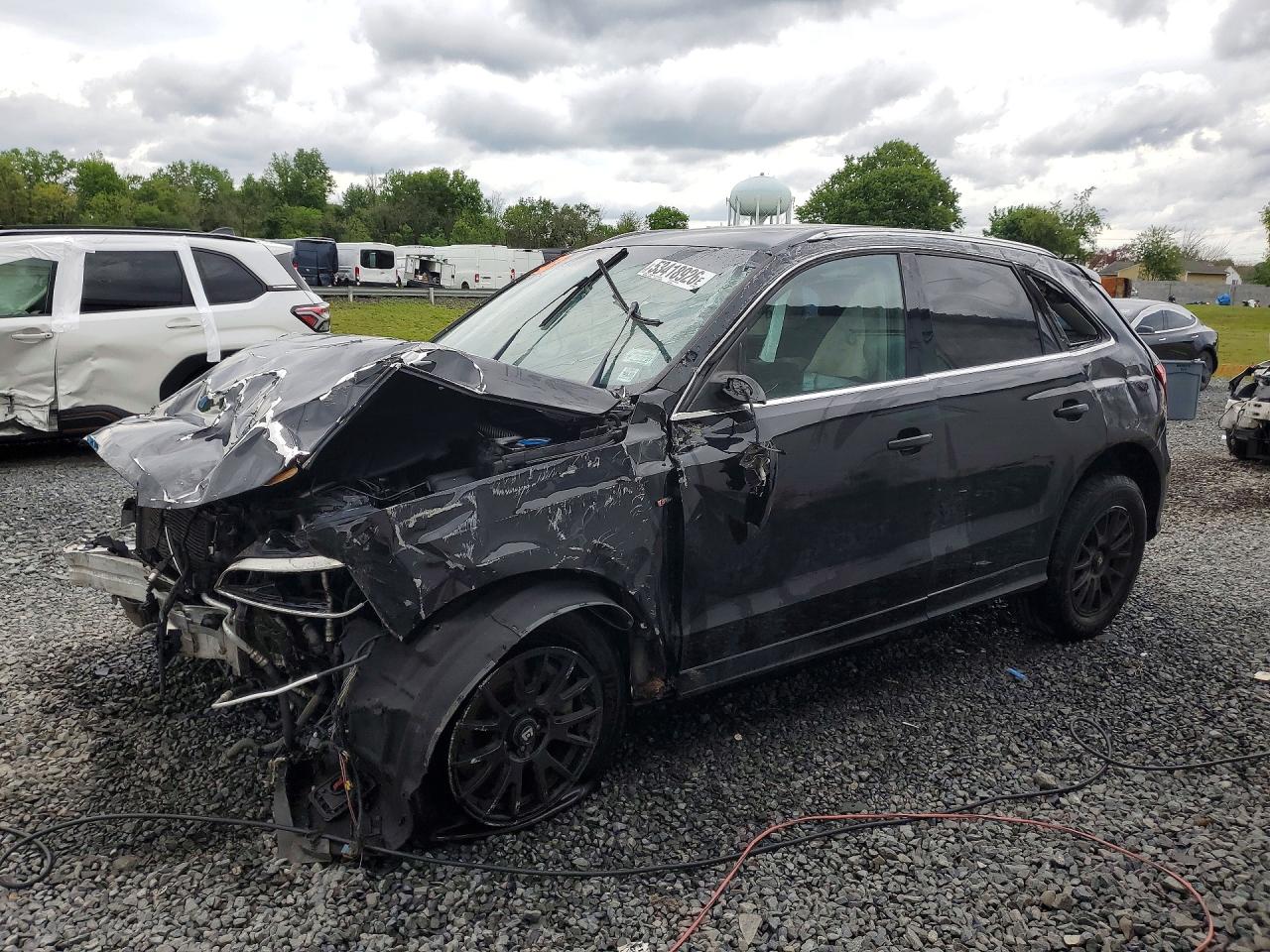 Salvage Audi Q5 Image
