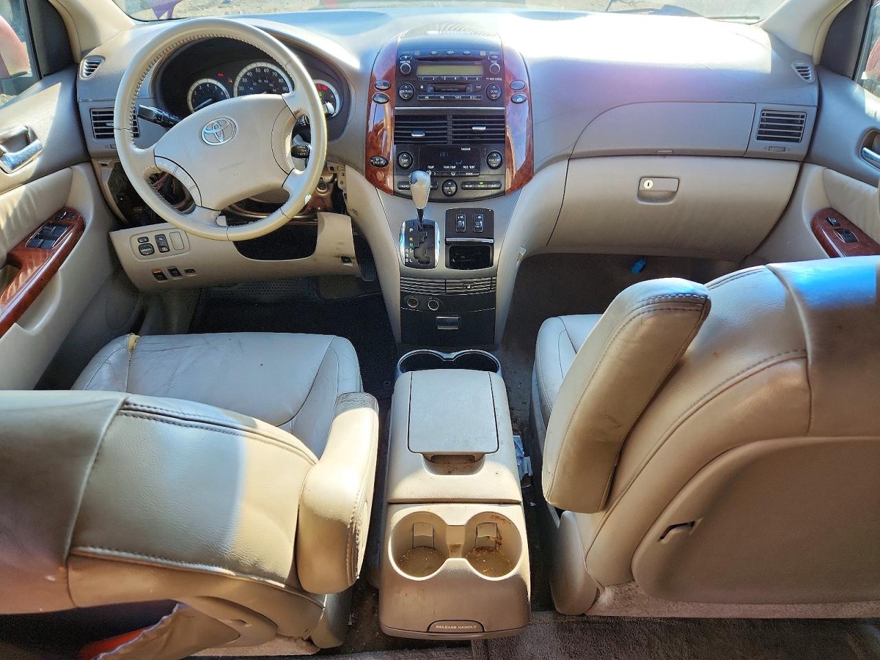 Toyota Sienna Xle 7 Passenger