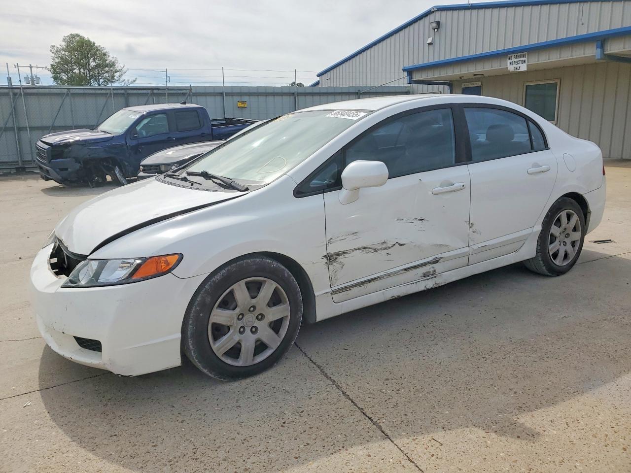 Salvage Honda Civic Image