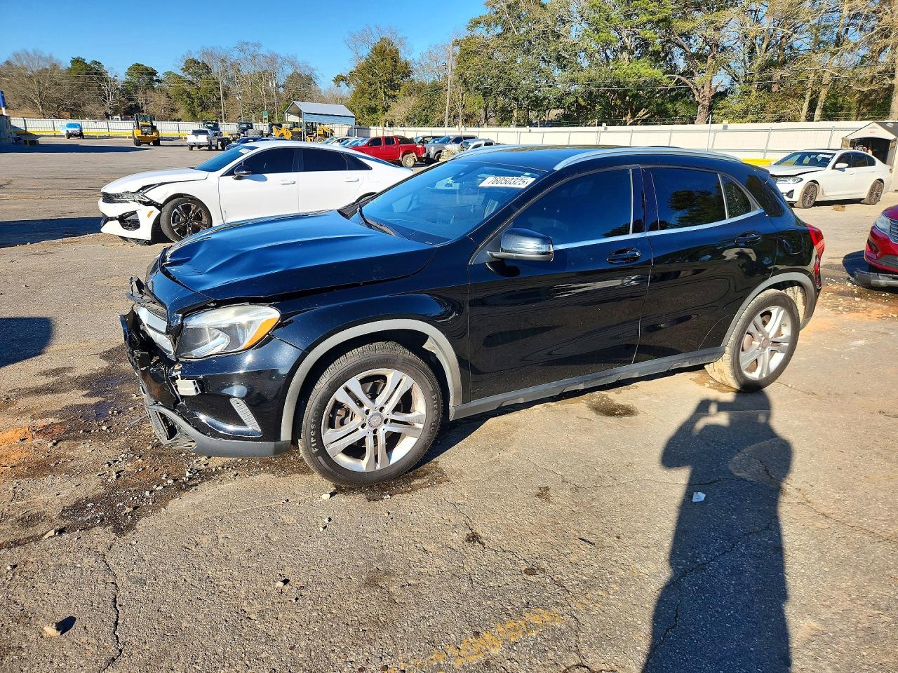 Salvage Mercedes-Benz GLA Image