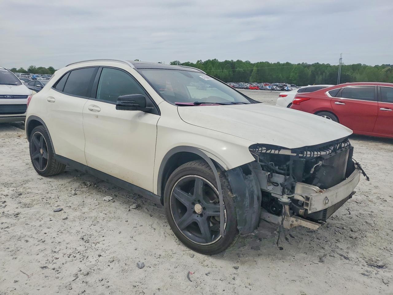 Mercedes-Benz GLA 250 4matic