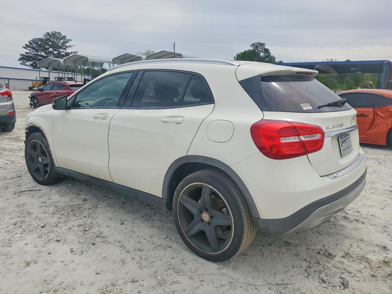 Mercedes-Benz GLA 250 4matic