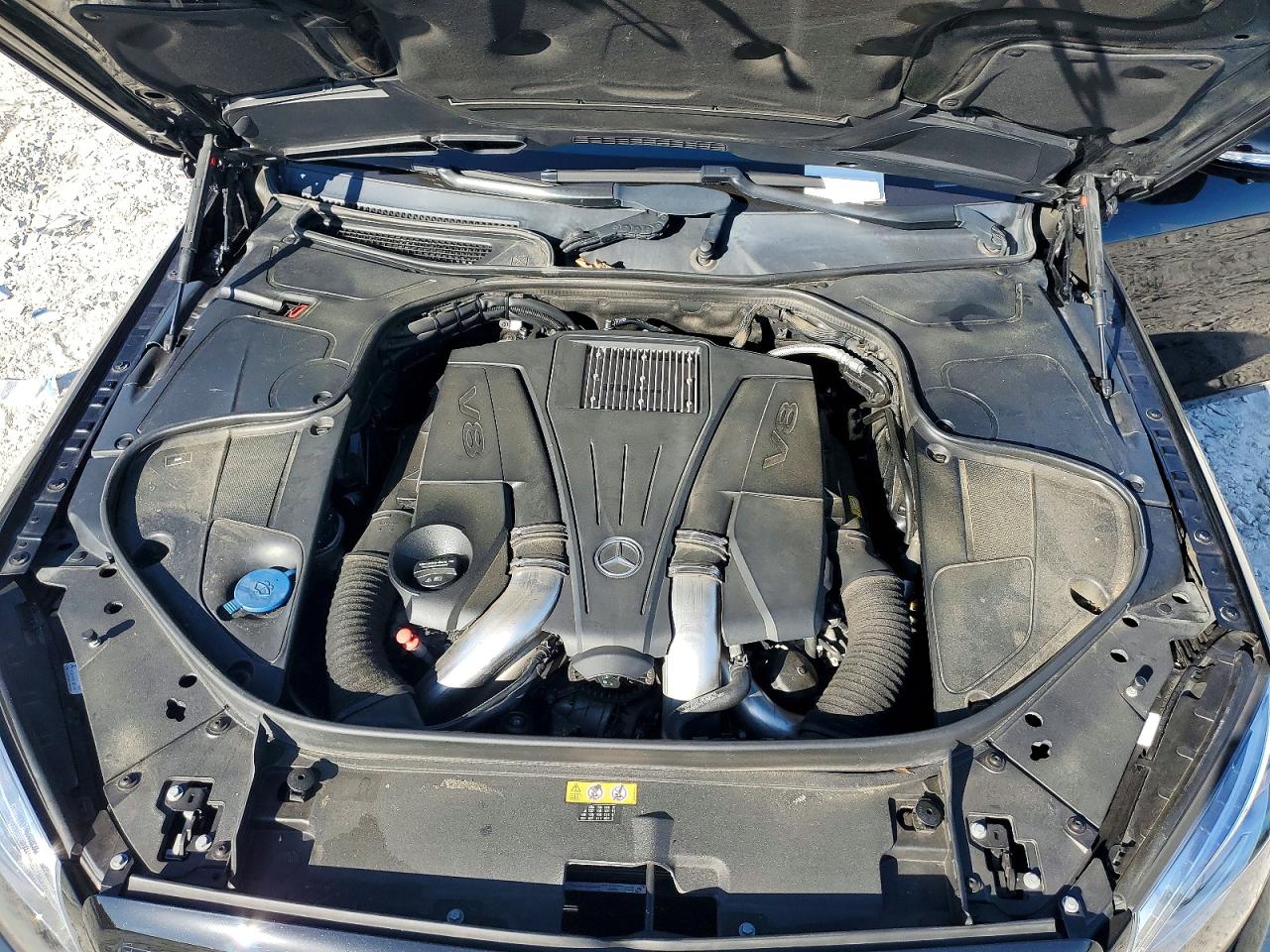 Mercedes-Benz S-Class 550