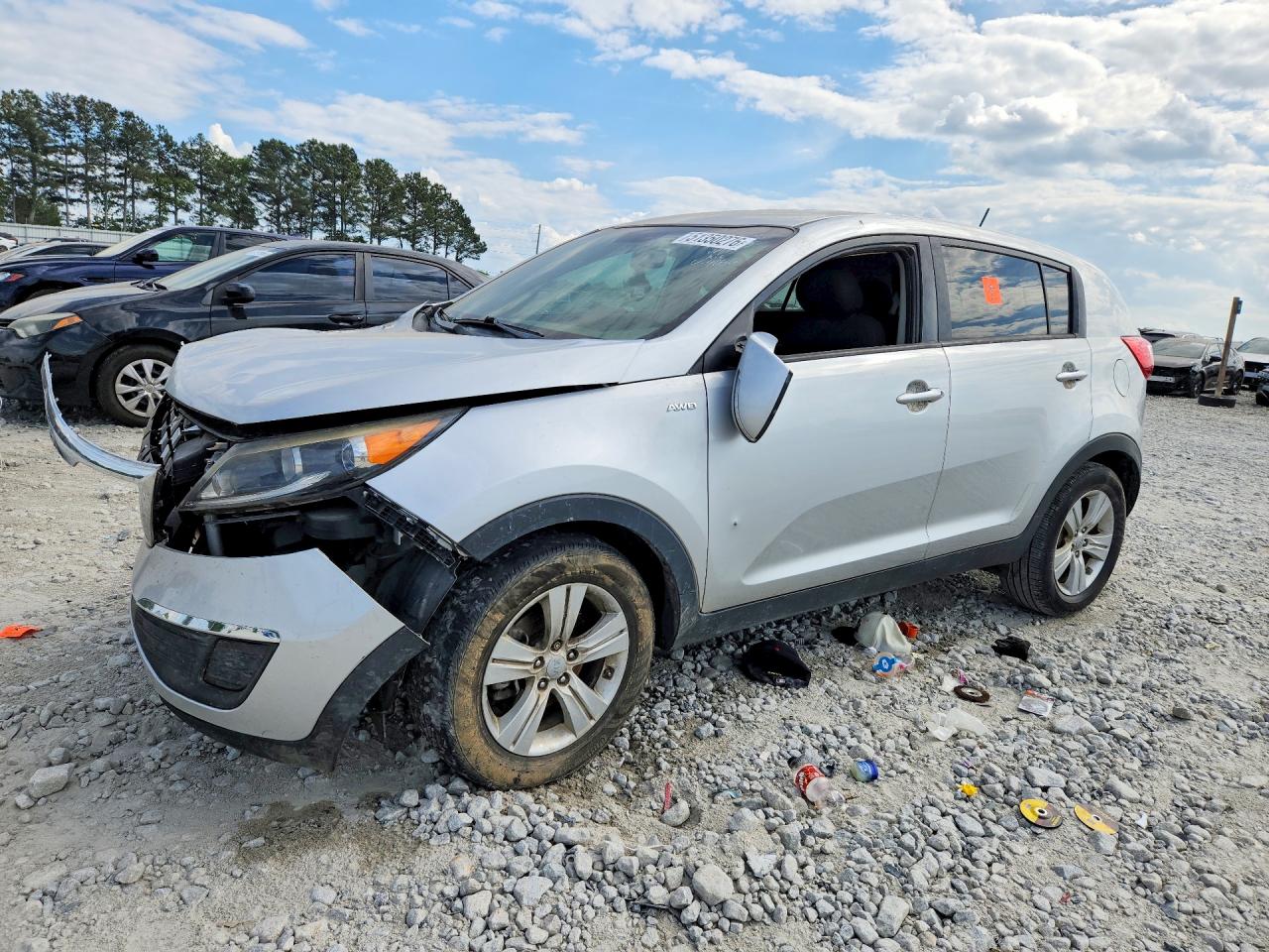 Salvage Kia Sportage Image