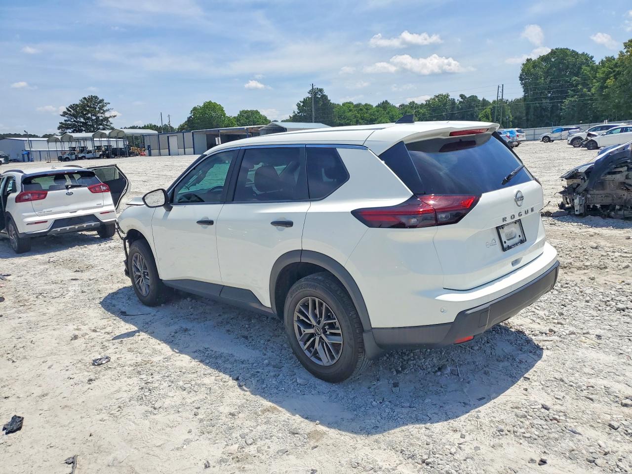 Nissan Rogue S