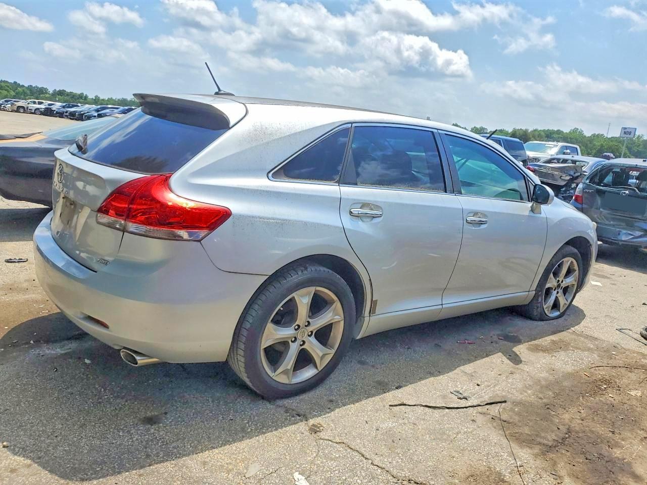 Toyota Venza Awd V6